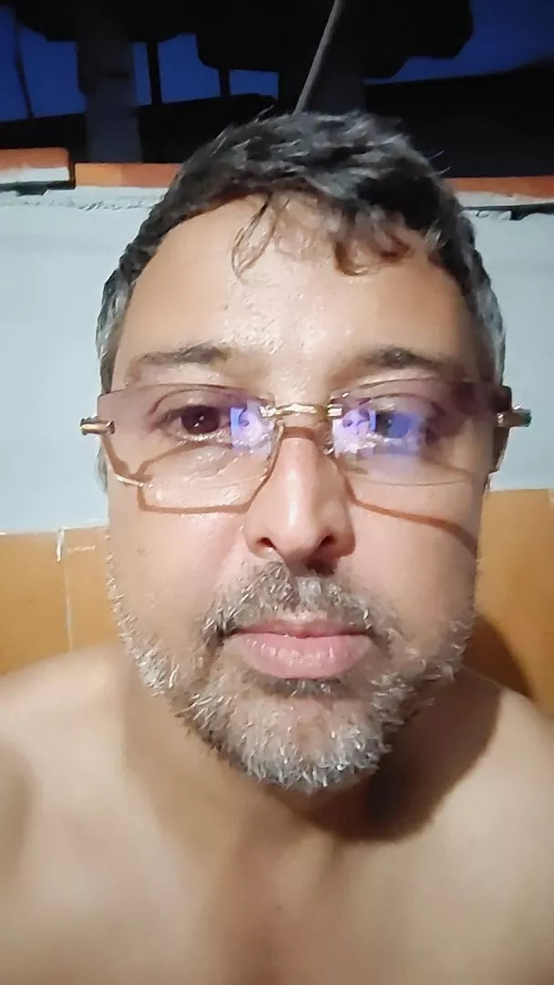 files/br-11134103-7r98o-m3qyem04hqns0e.webp